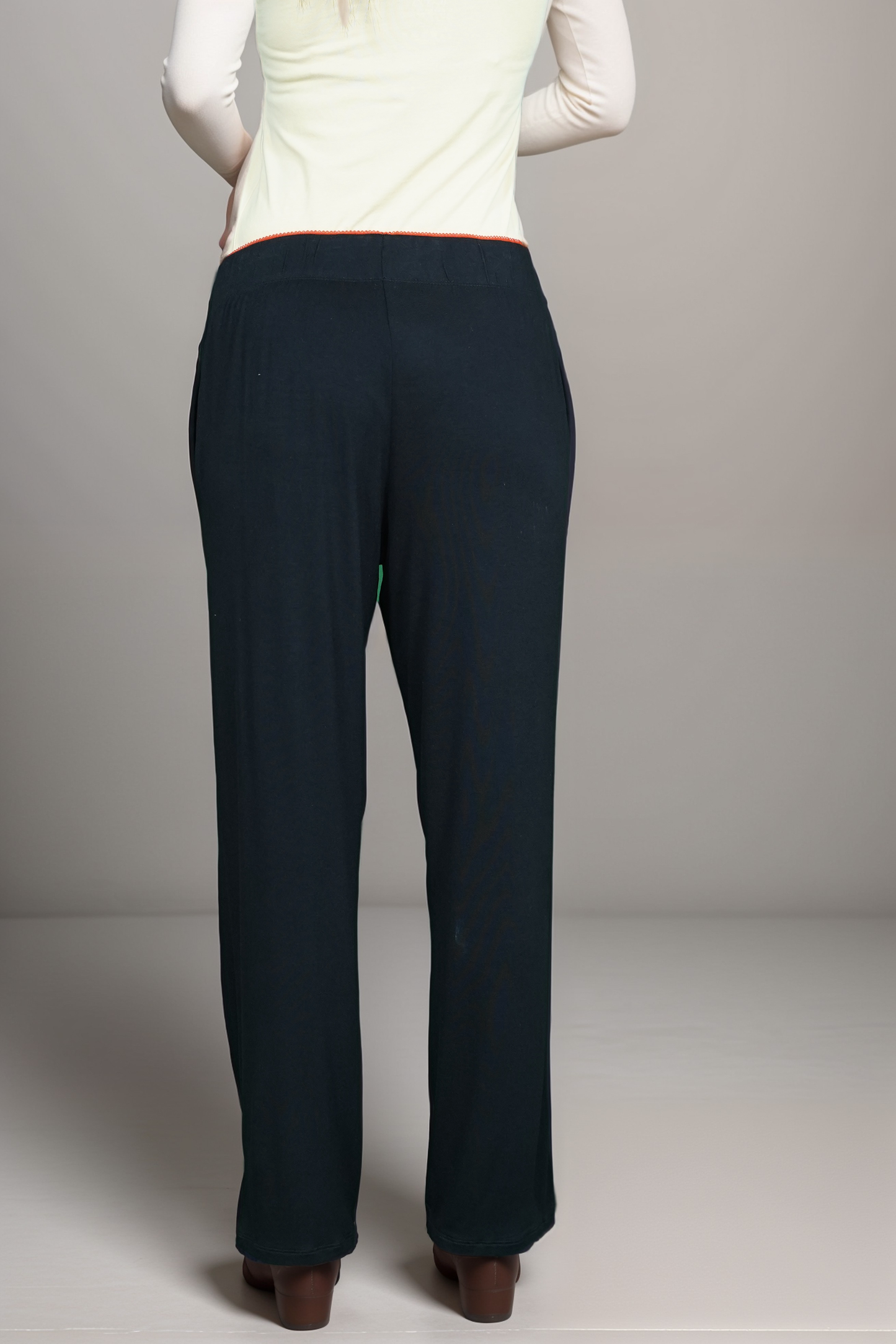 LOSHA WIDE WAISTBAND SINGLE PANT-JET BLACK