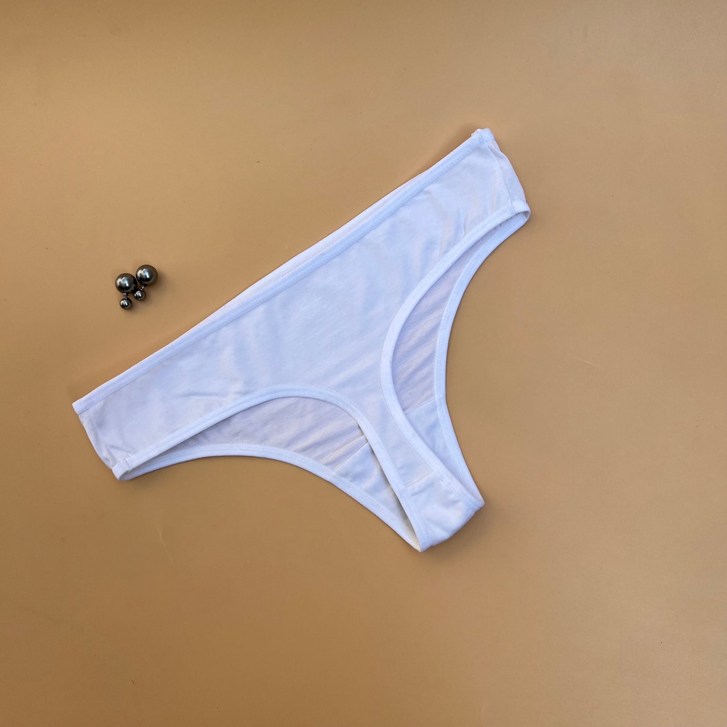 SUPER SOFT COTTON  THONG-WHITE